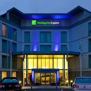holiday-inn-express-stansted-airport.cambridgehotelsuk.com/